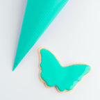 Cookie Cutter Kingdom, 12 inch 200 count, Tipless Piping Bags Disposable Piping Bags for Piping Icing, Cake Decorating, Pastries and More (12 inch - 200 Pack)