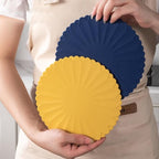 Heat-Resistant Silicone Trivet Mats, Non-Slip Hot Plate Holder for Kitchen Countertops & Dining Table, Reusable Pot Holder Pad with Secure Grip, Dishwasher Safe (Blue, Diameter: 30cm/11.81")