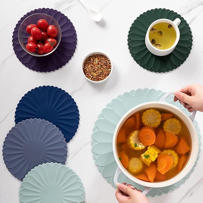 Heat-Resistant Silicone Trivet Mats, Non-Slip Hot Plate Holder for Kitchen Countertops & Dining Table, Reusable Pot Holder Pad with Secure Grip, Dishwasher Safe (Grey, Diameter: 18cm/7.09")